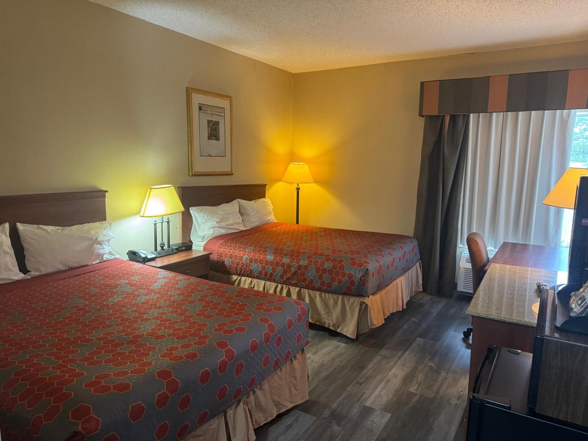 Windsor Inn & Suites Dodge City Eksteriør billede