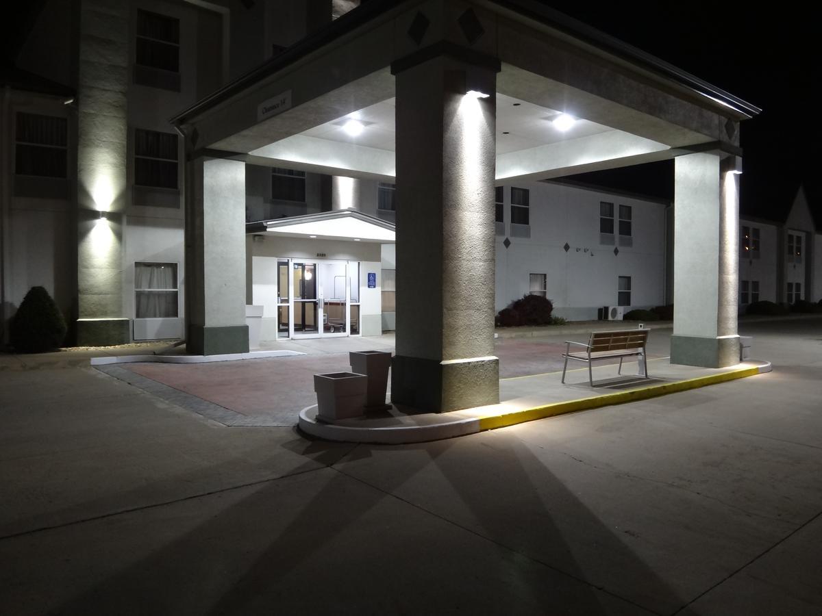 Windsor Inn & Suites Dodge City Eksteriør billede
