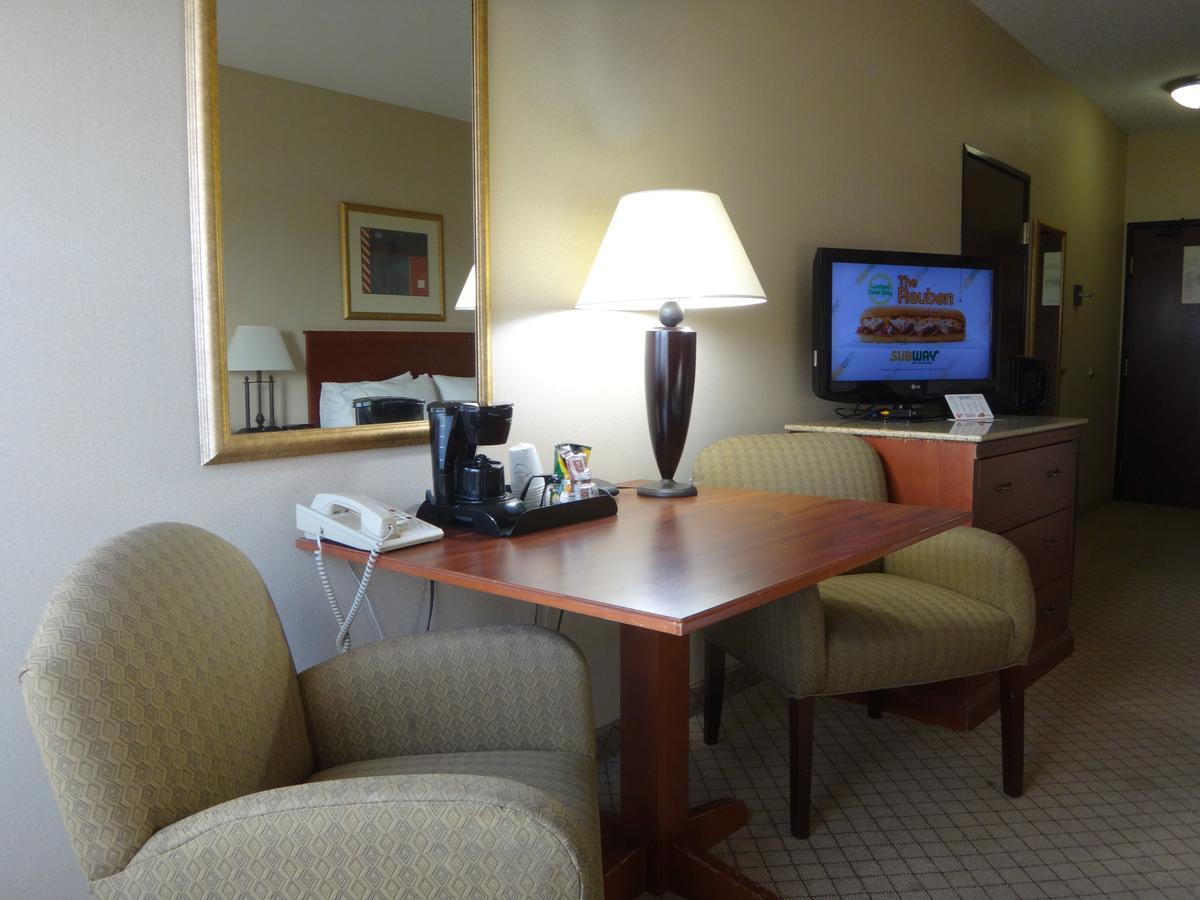 Windsor Inn & Suites Dodge City Eksteriør billede