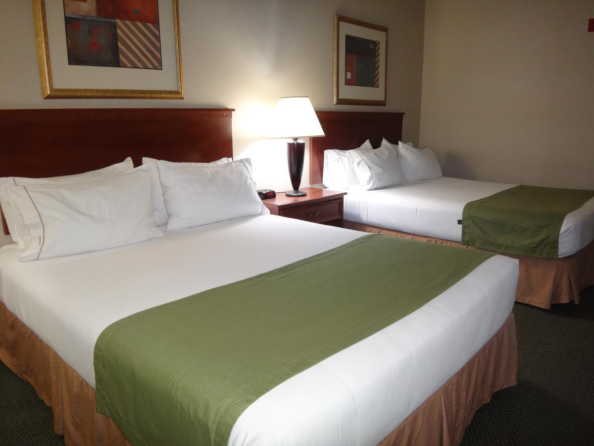 Windsor Inn & Suites Dodge City Eksteriør billede